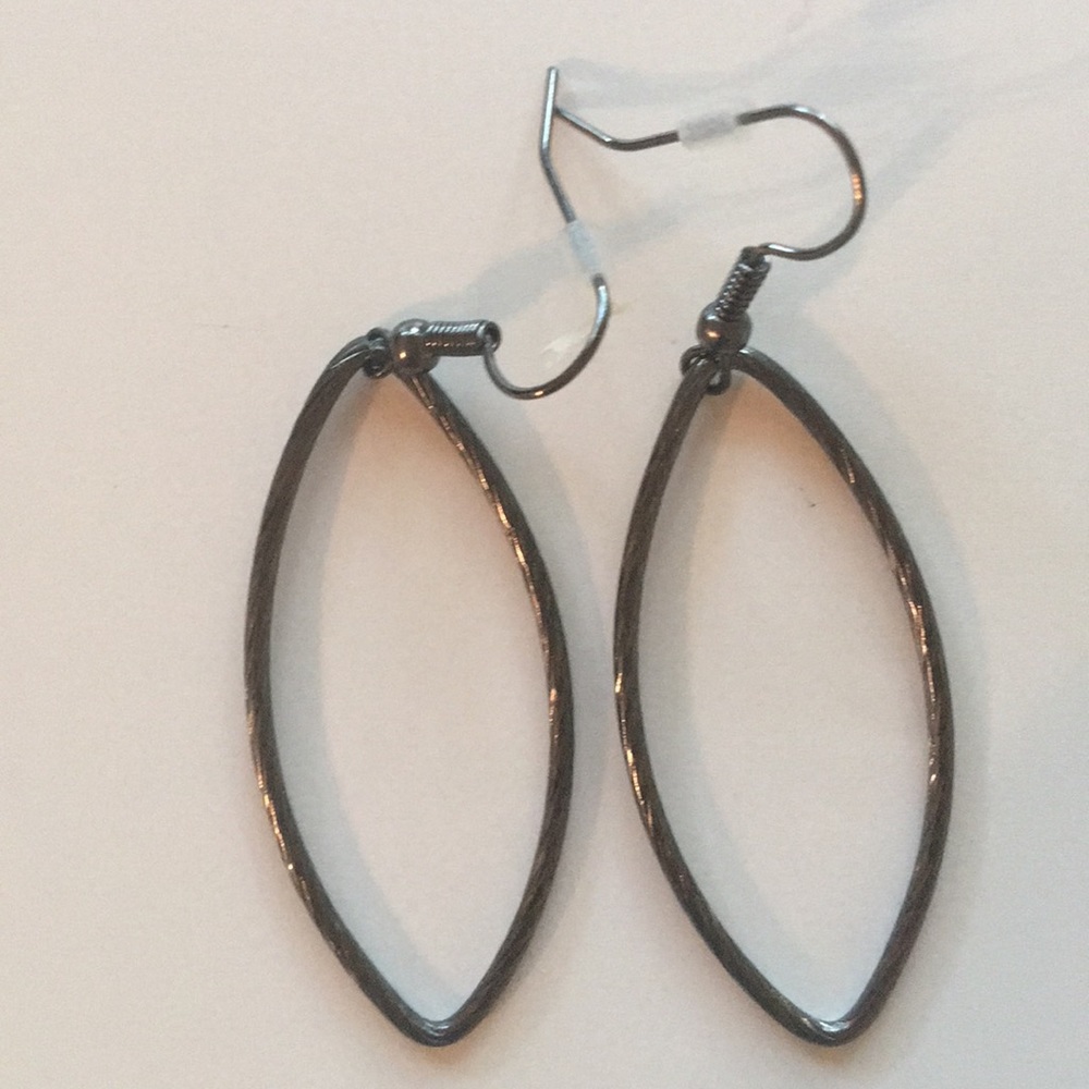 Earring set - Picture 2 of 3